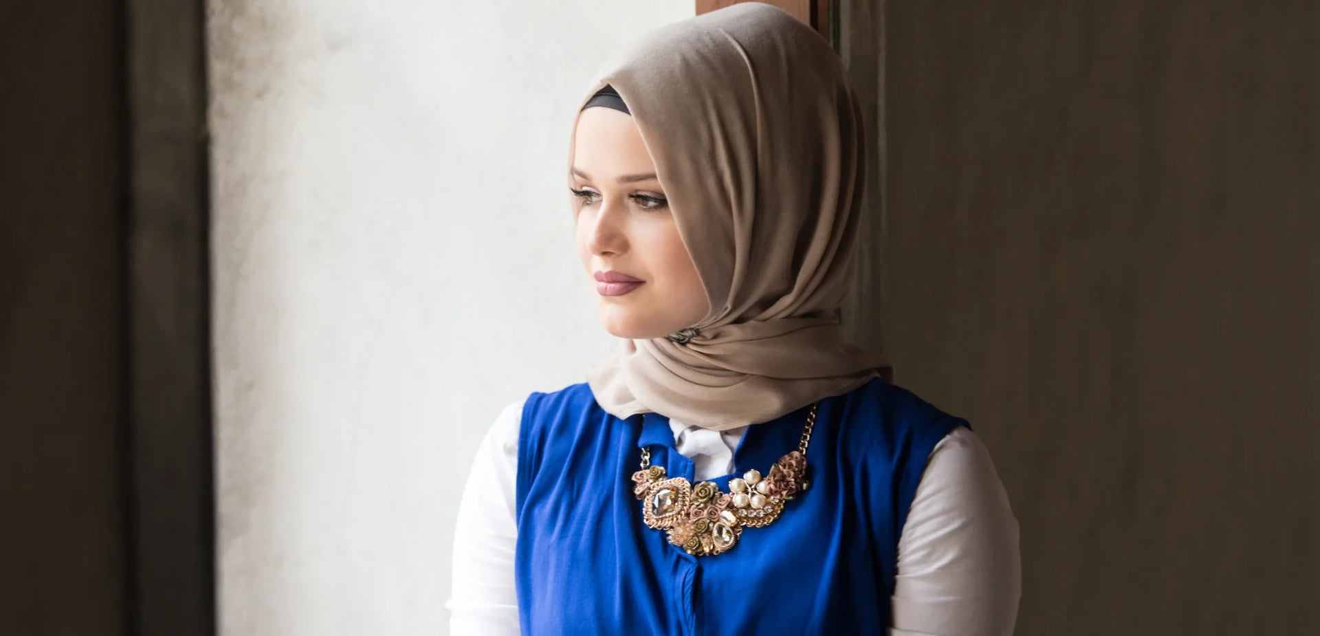 Blue Dress and Shawl Combinations  SoulOfModesty
